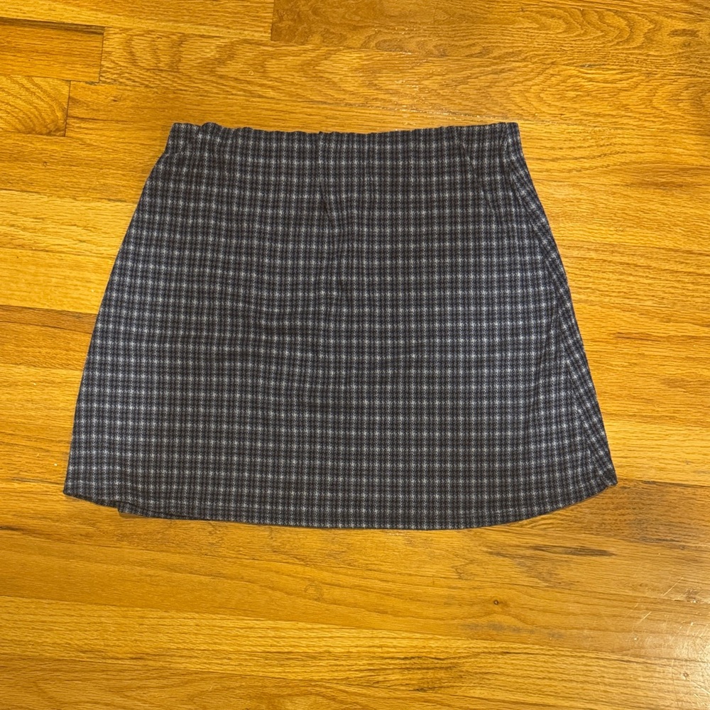 URBAN OUTFITTERS• plaid mini skirt